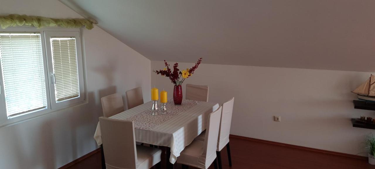Apartman Nane Banjol Exterior photo